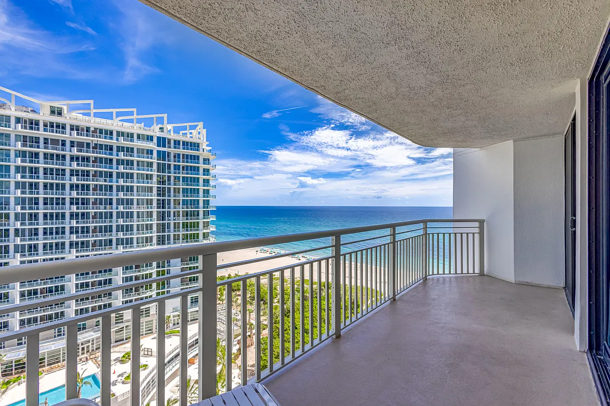 Building Photo - 3000 N Ocean Dr #17B