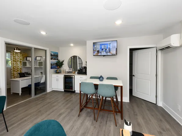 The Huntley Apartment Homes