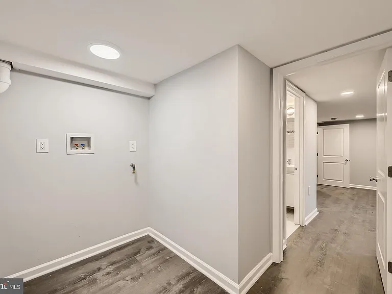 4429 Newport Ave — Photo 26