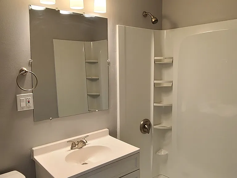 304 Hankes Ave #1 — Photo 4