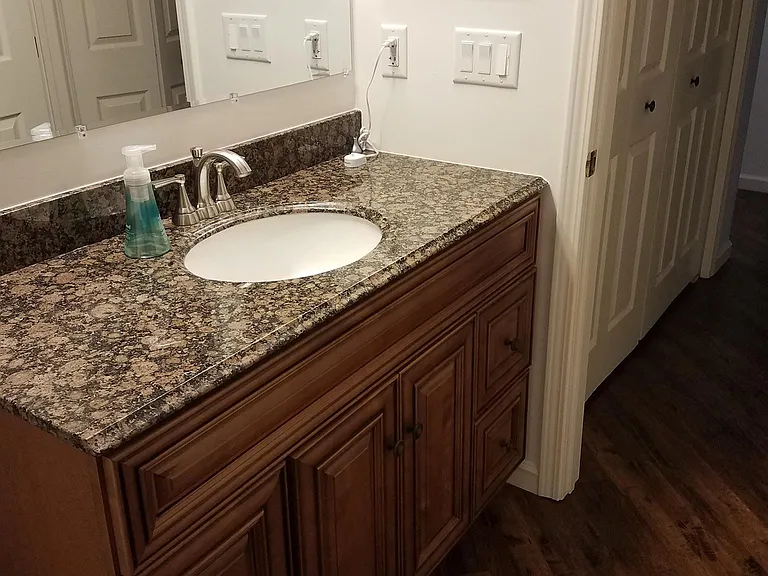 910 Sterling Ct — Photo 29