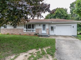 145 W Maple St, Elsie, MI