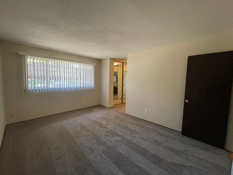 6900 Trovita Way — Photo 13