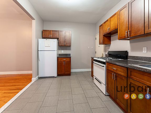 2nd image of 1525 60th St #1B