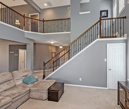 2nd image of 10609 Sexton Dr