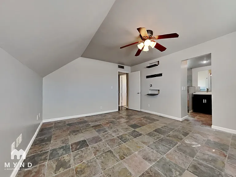 8426 E Keim Dr — Photo 8