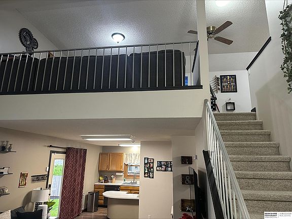 4th image of 721 N 86th St