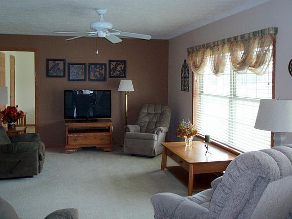 4th image of 3089 Hinckley Blvd