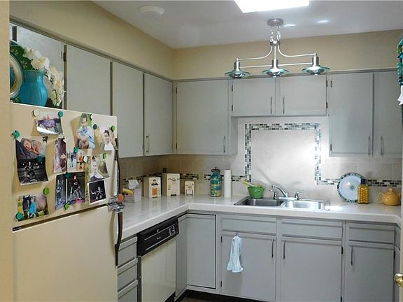 5th image of 1952 Las Palmas Ln APT 230