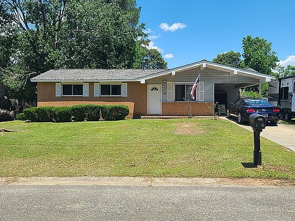 2nd image of 117 Karen Dr