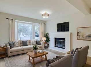 246 S Cedarwood Park SW, Calgary, AB T2W5T6