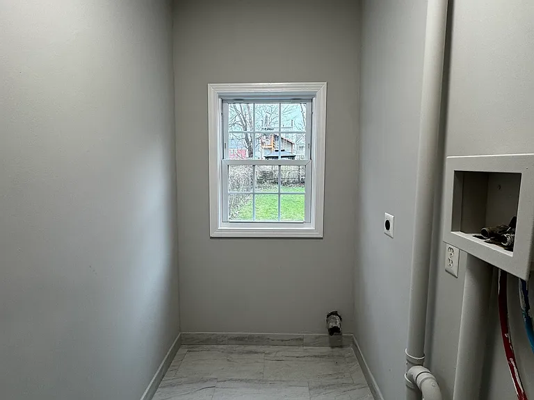 45-51 Cowles St #45 — Photo 27