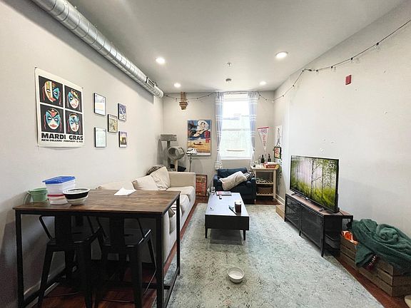 2nd image of 1236 E Columbia Ave #15C