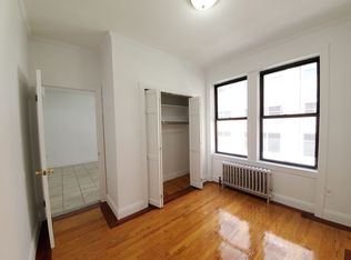 330 W 15th St APT 4B, New York, NY 10011