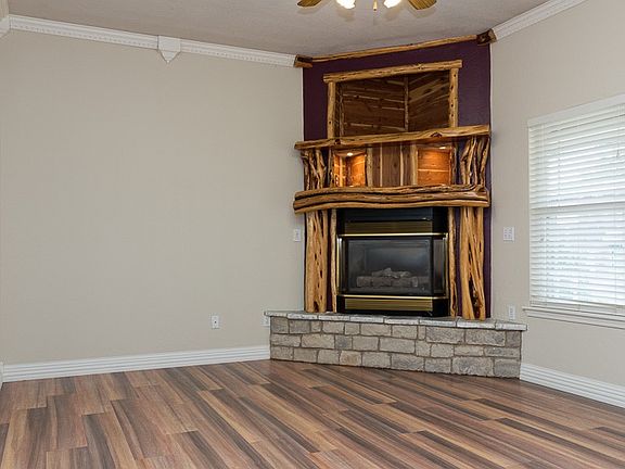 2nd image of 1116 NW Bell Ave