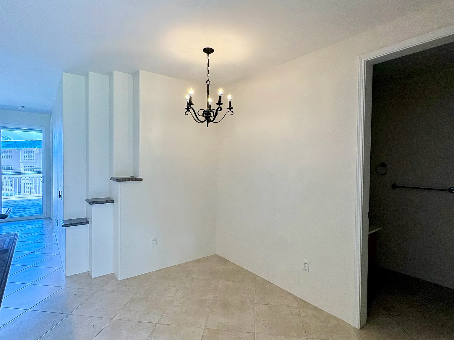 2 bed, 1014 sqft, $3,200 — Photo 4