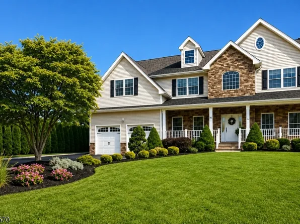 6 Briarheath Ln, Clark Twp., NJ 07066