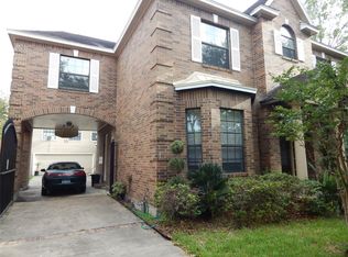 5203 Laurel St, Bellaire, TX 77401