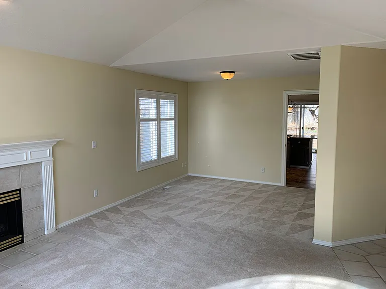 2895 Vintage Ave SE — Photo 10