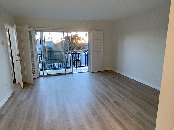 4th image of 608 Idaho Ave #1