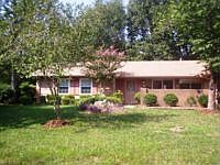 1st image of 909 Antioch Way