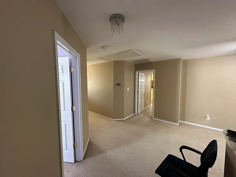 404 Treybrooke Dr — Photo 45