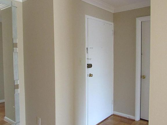 3rd image of 600 Roosevelt Blvd APT 401