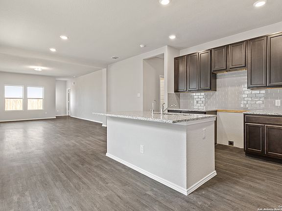 4th image of 2431 Dry Moss Way