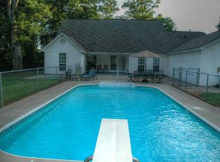 2470 Poplar Rd, Sharpsburg, GA 30277