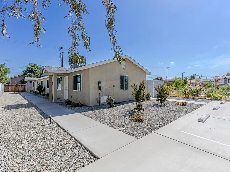 223 W Haloid Ave #B — Photo 4