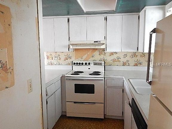 2nd image of 5235 Tennis Court Cir #5235