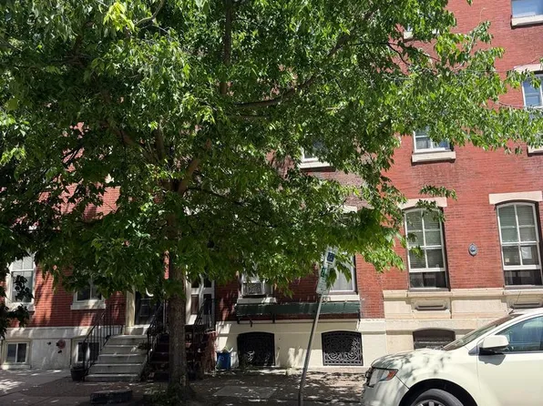 1517 Christian St, Philadelphia, PA 19146