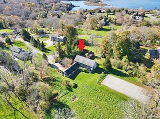 95 Indian Point Rd, Tiverton, RI 02878