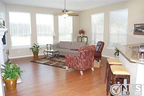 2nd image of 5113 Comstock Cir