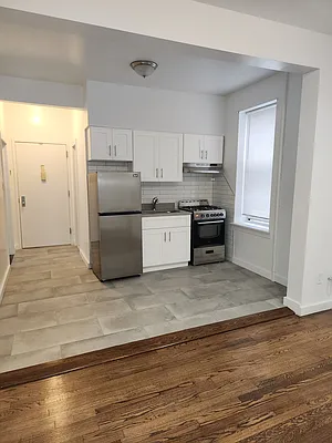 Rented by Bouklis Group | media 8