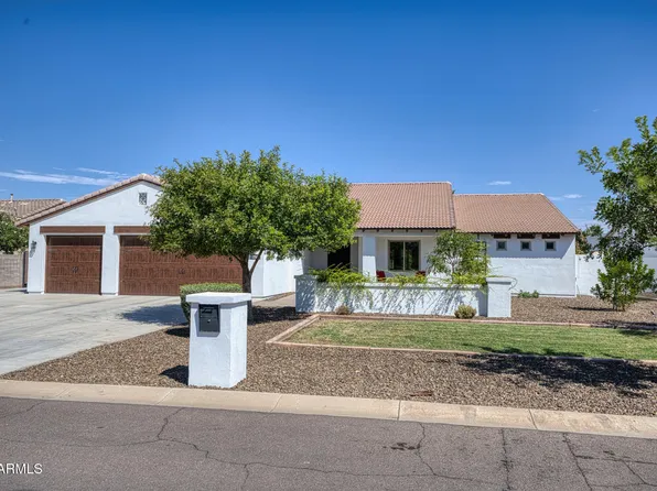 8416 W Sands Court W, Peoria, AZ 85383