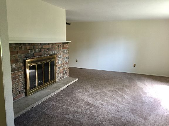 3rd image of 9113 115th Street Ct SW