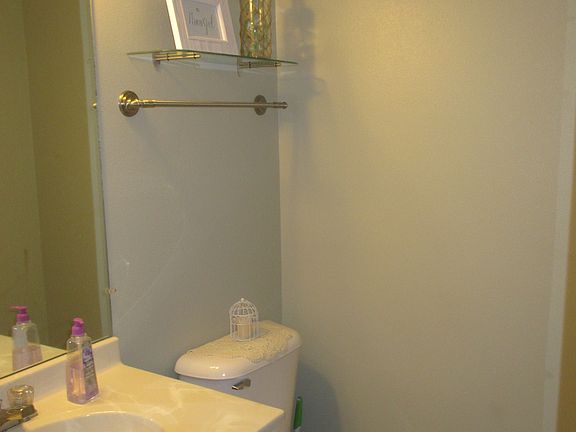 1/2 Bath