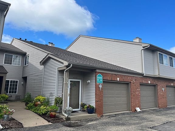 3rd image of 4557 N Thornhill Dr
