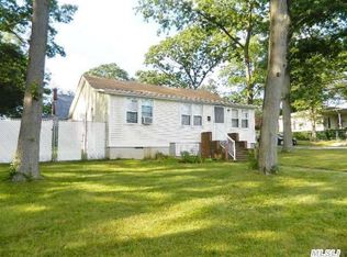 339 Richmond Blvd, Ronkonkoma, NY 11779