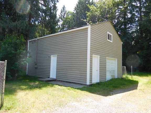 3rd image of 1543 NE Old Belfair Hwy