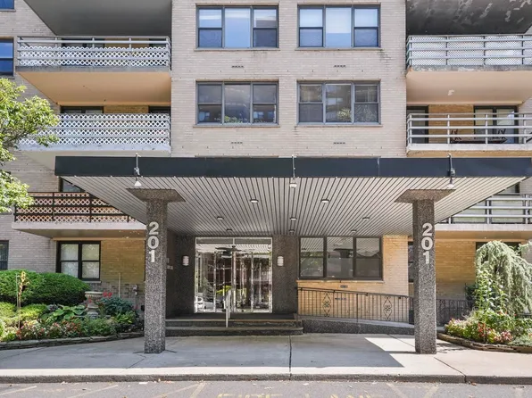 201 Saint Pauls Avenue image 27 of 29