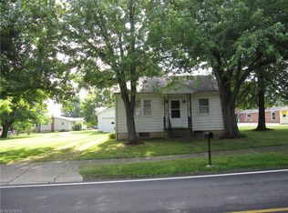 18 N Main St, Marshallville, OH 44645