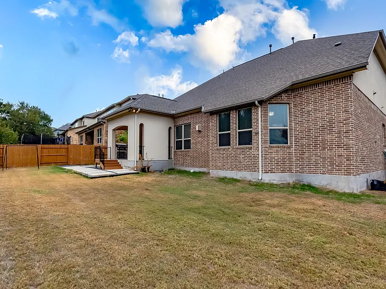 9121 Ivalenes Hope Dr — Photo 32