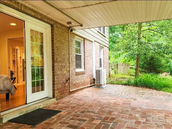 4203 Pickering Pl, Alexandria, VA 22309