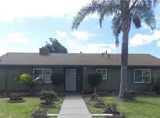 594 W 8th St, Upland, CA 91786