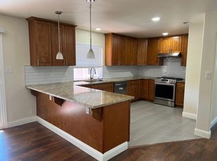 7336 Farm Dale Way, Sacramento, CA 95831
