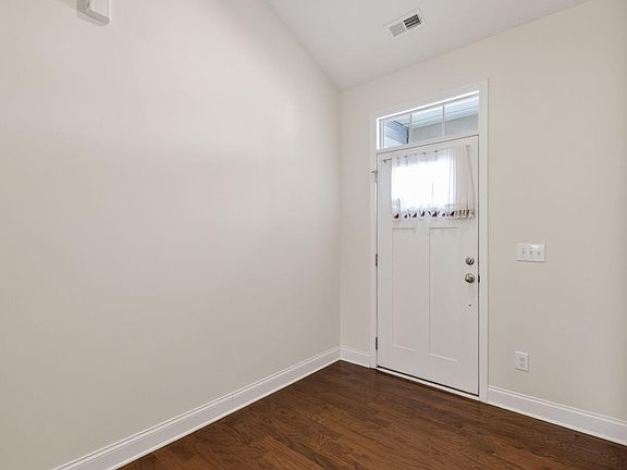 5th image of 2432 Cedar Rock Dr