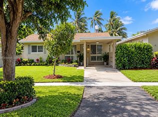 1405 NW 10th St, Dania, FL 33004