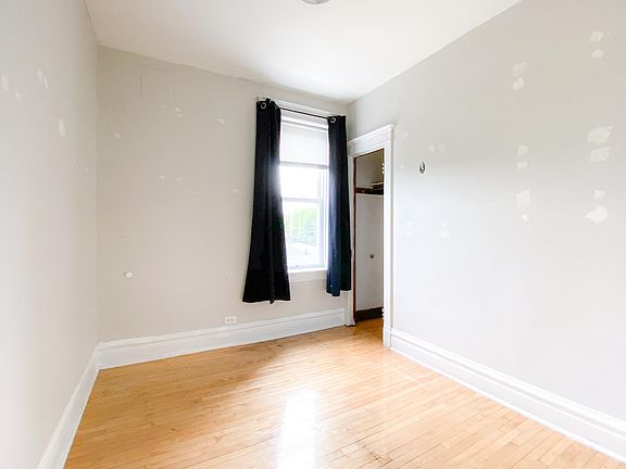 3rd image of 2644 N Albany Ave APT 2R